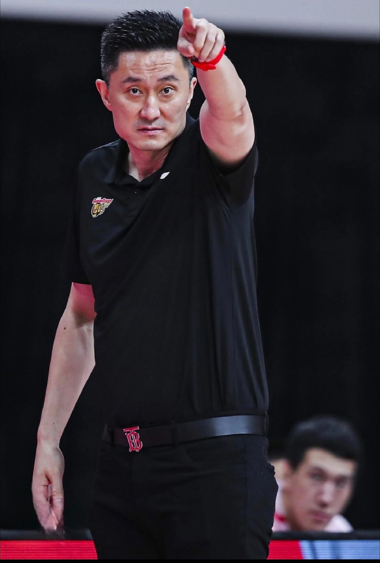 包含转折点广东宏远门线救险，CBA常规赛今晨攻防权衡，信心回归，资深球员宣示担当的词条-多宝网站